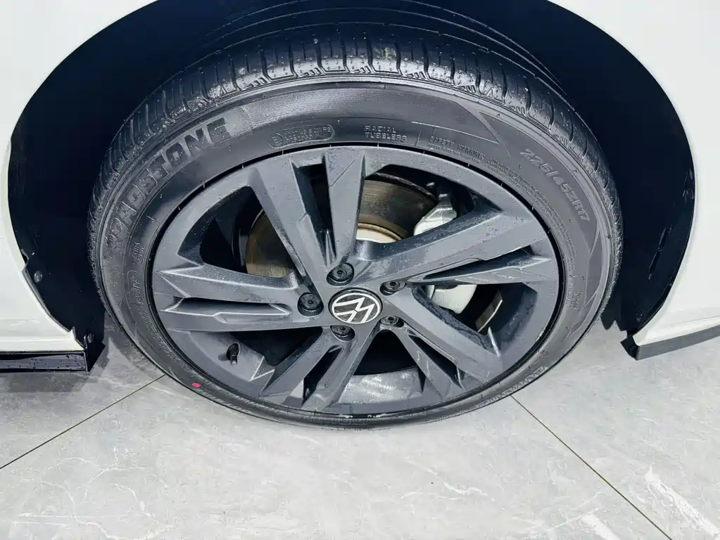 Volkswagen Golf — миниатюра 17