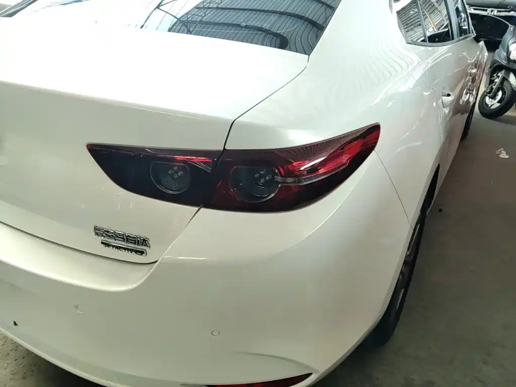 Mazda 3 Axela — миниатюра 8