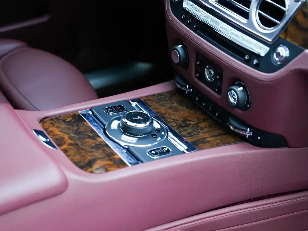 Rolls-Royce Ghost — миниатюра 23