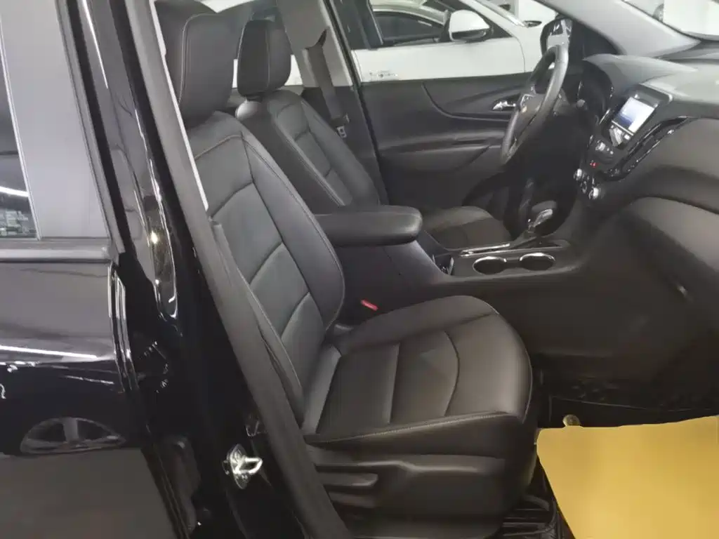 Chevrolet Equinox — миниатюра 25