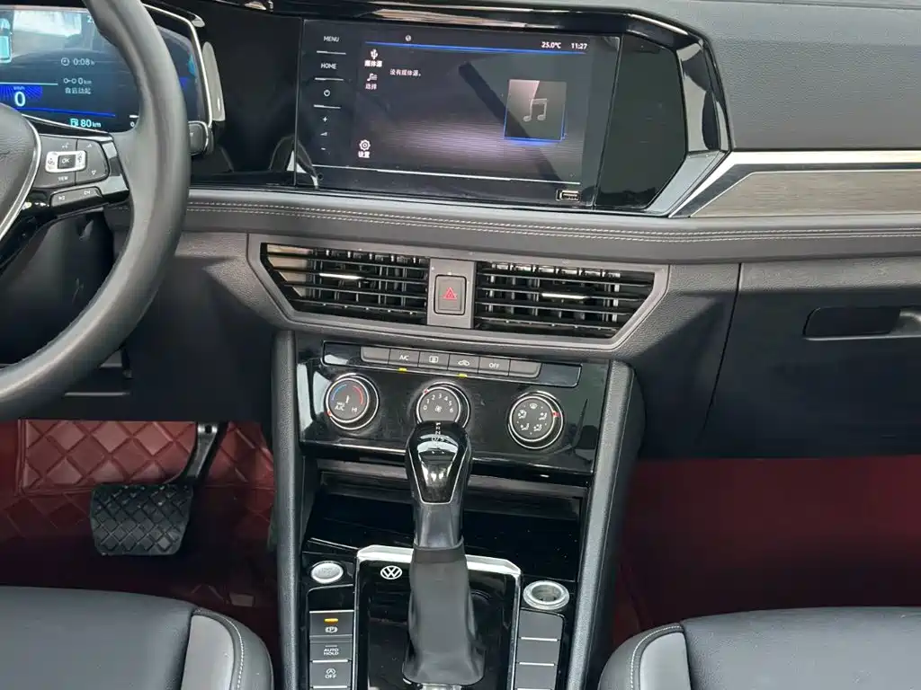 Volkswagen Sagitar — миниатюра 18