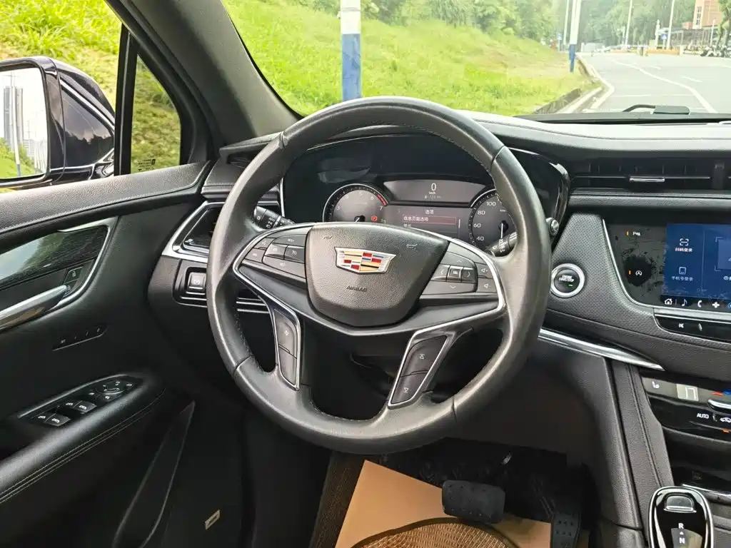 Cadillac XT5 — миниатюра 12