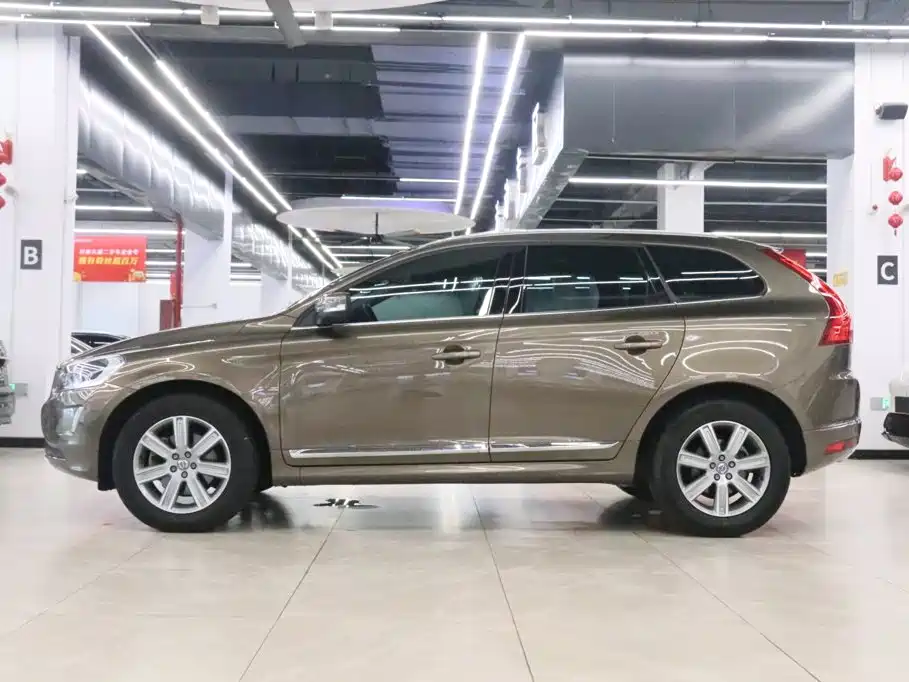 Volvo XC60 — миниатюра 3
