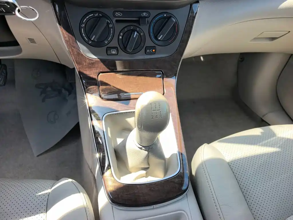 Nissan Sylphy — миниатюра 13