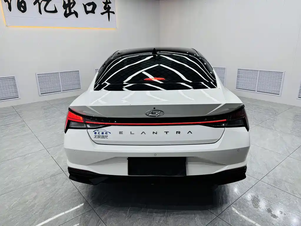 Hyundai Elantra — миниатюра 5