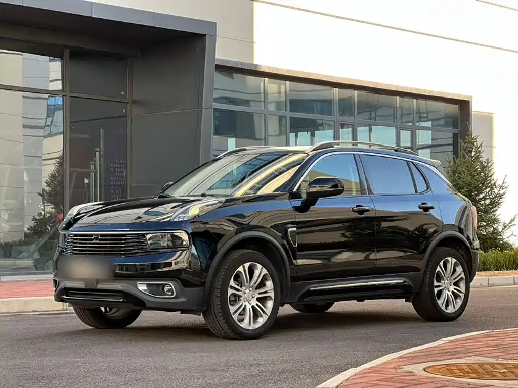 Lynk & Co 01 — миниатюра 2