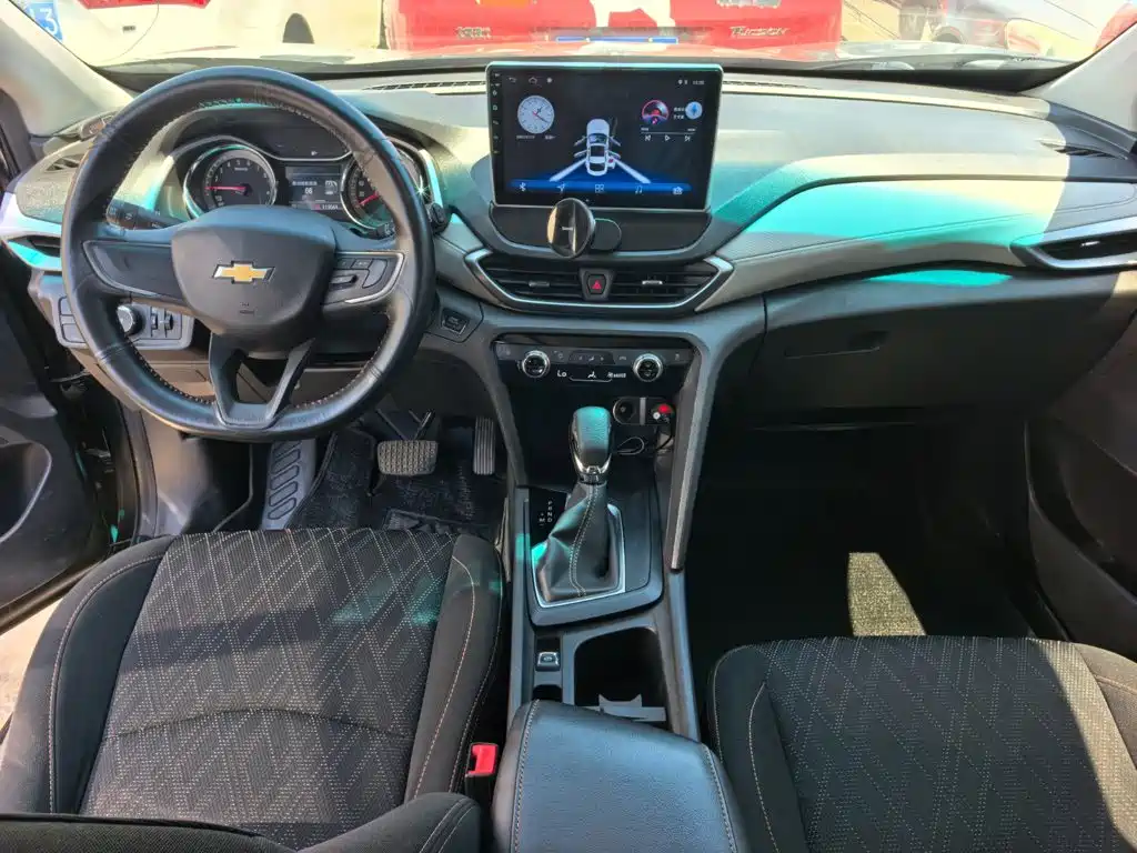 Chevrolet Volando — миниатюра 9