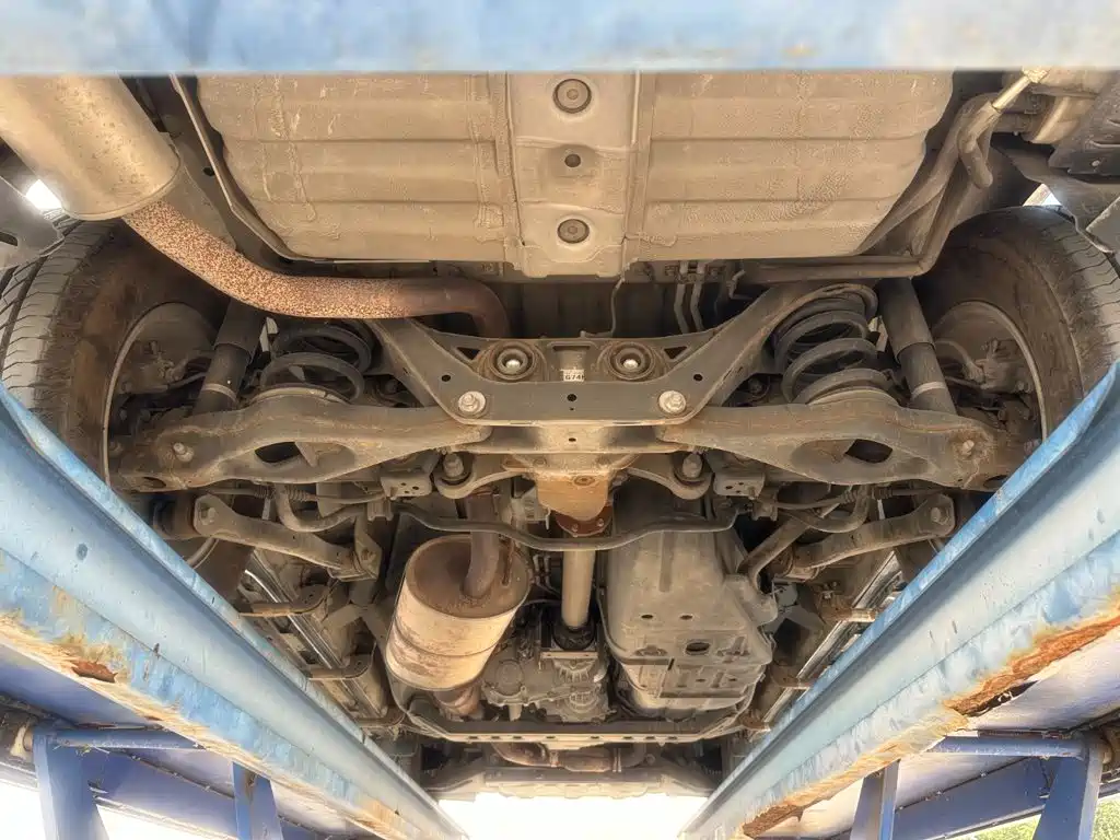 Mitsubishi Pajero (Import) — миниатюра 26
