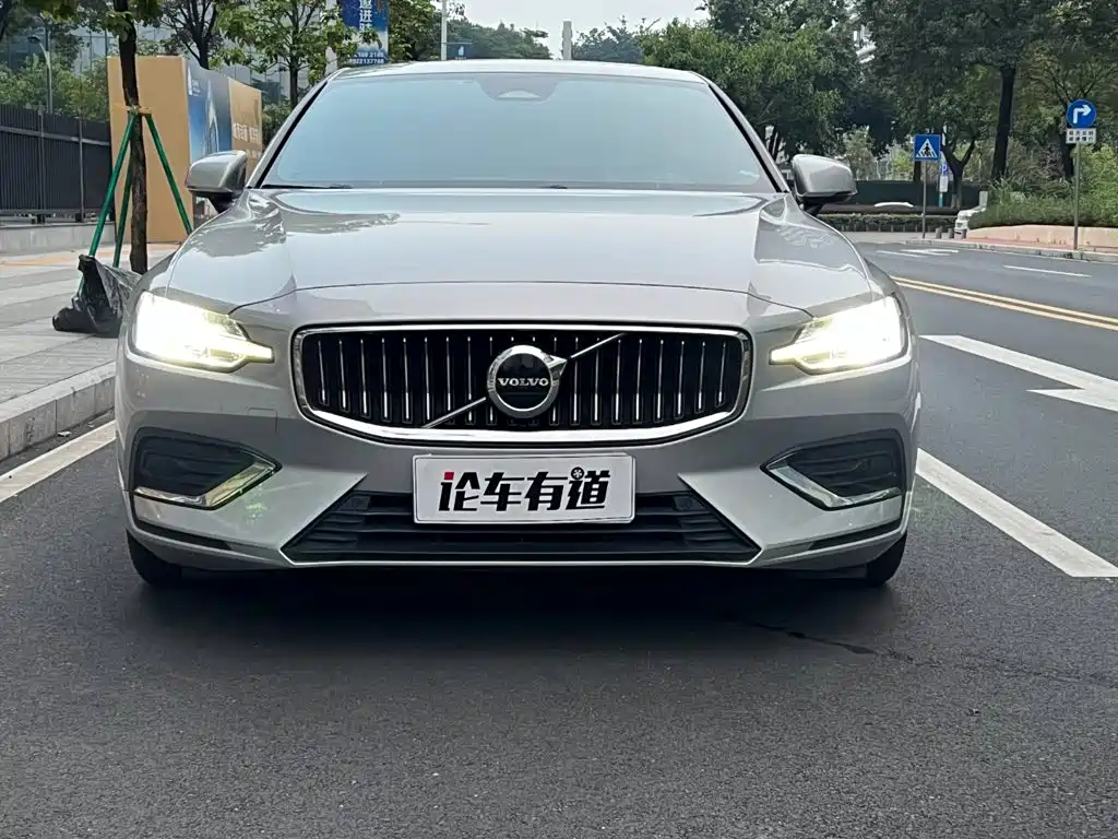 Volvo S60 — миниатюра 24