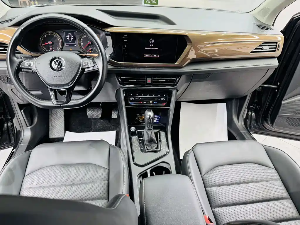 Volkswagen Tharu — миниатюра 14