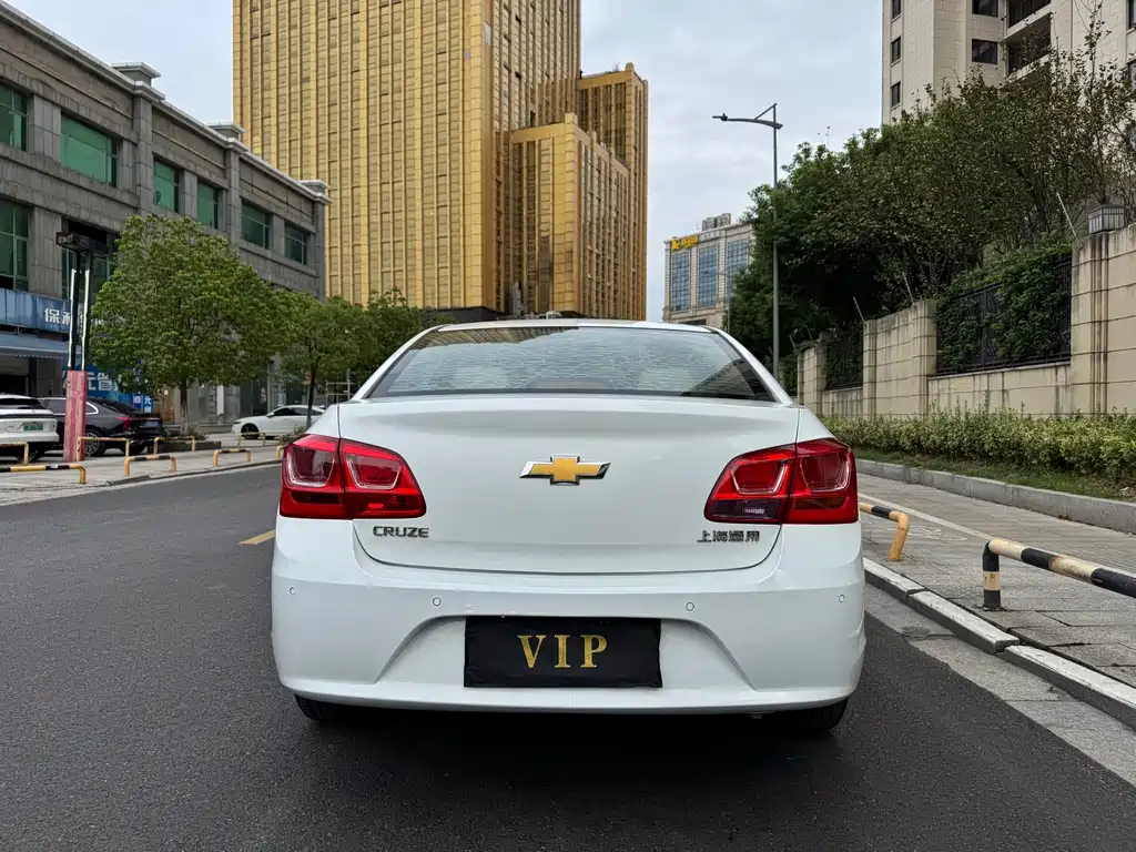 Chevrolet Cruze — миниатюра 6