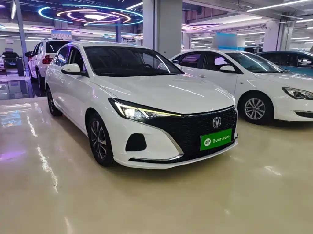 Changan Eado — миниатюра 4