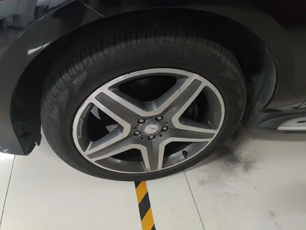Mercedes-Benz GLE (Import) — миниатюра 23