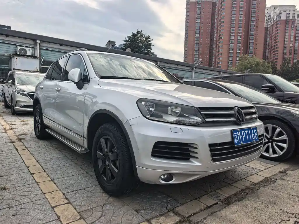 Volkswagen Touareg — миниатюра 3