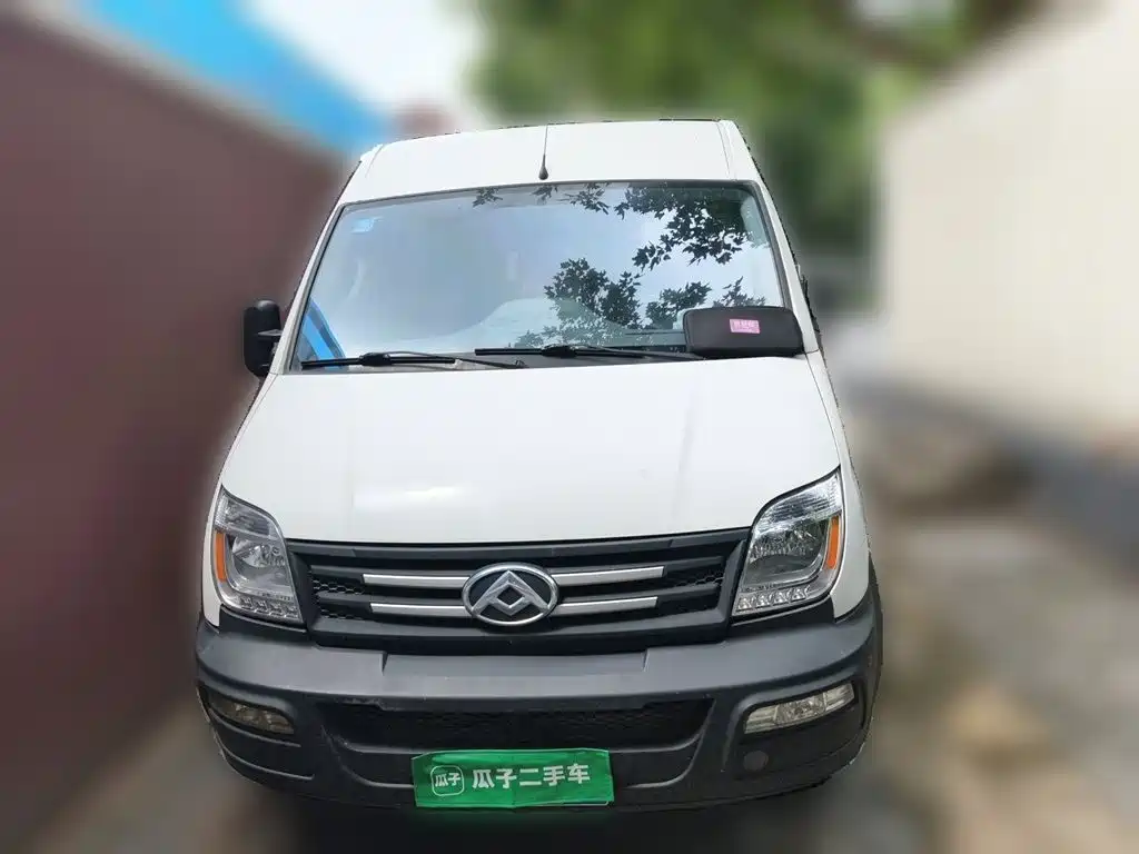 MAXUS V80 — миниатюра 24