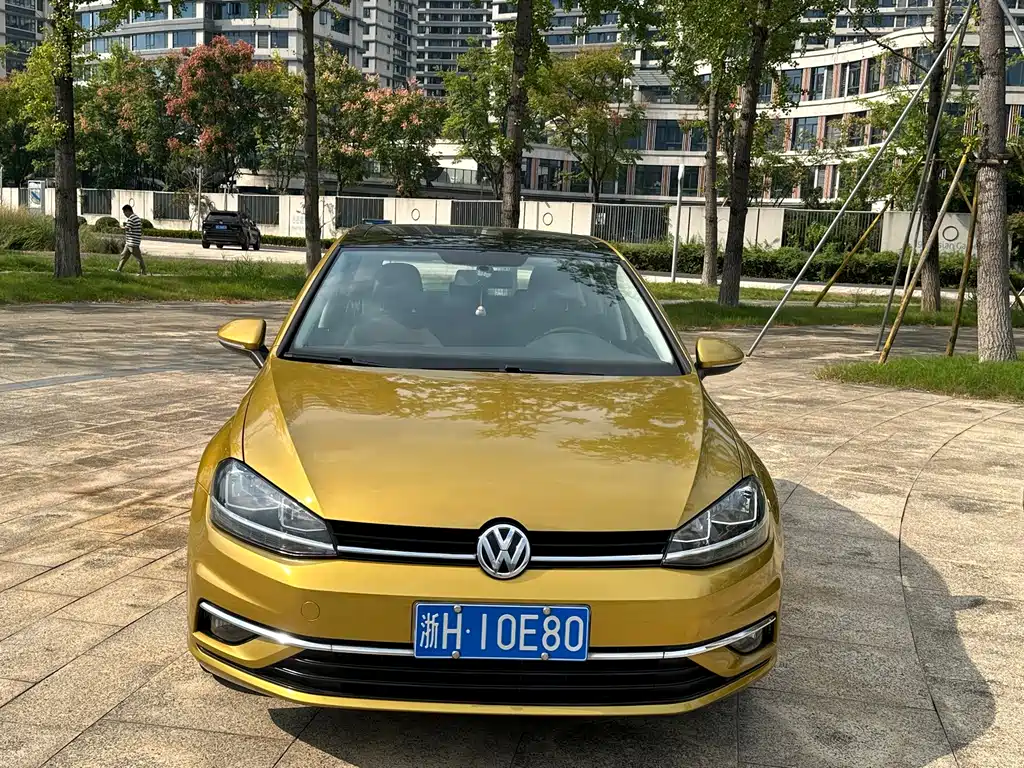 Volkswagen Golf — миниатюра 2