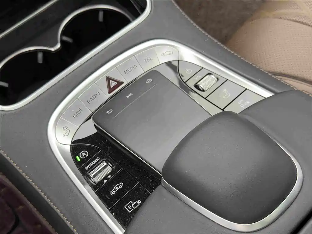Mercedes-Benz S-Class — миниатюра 17