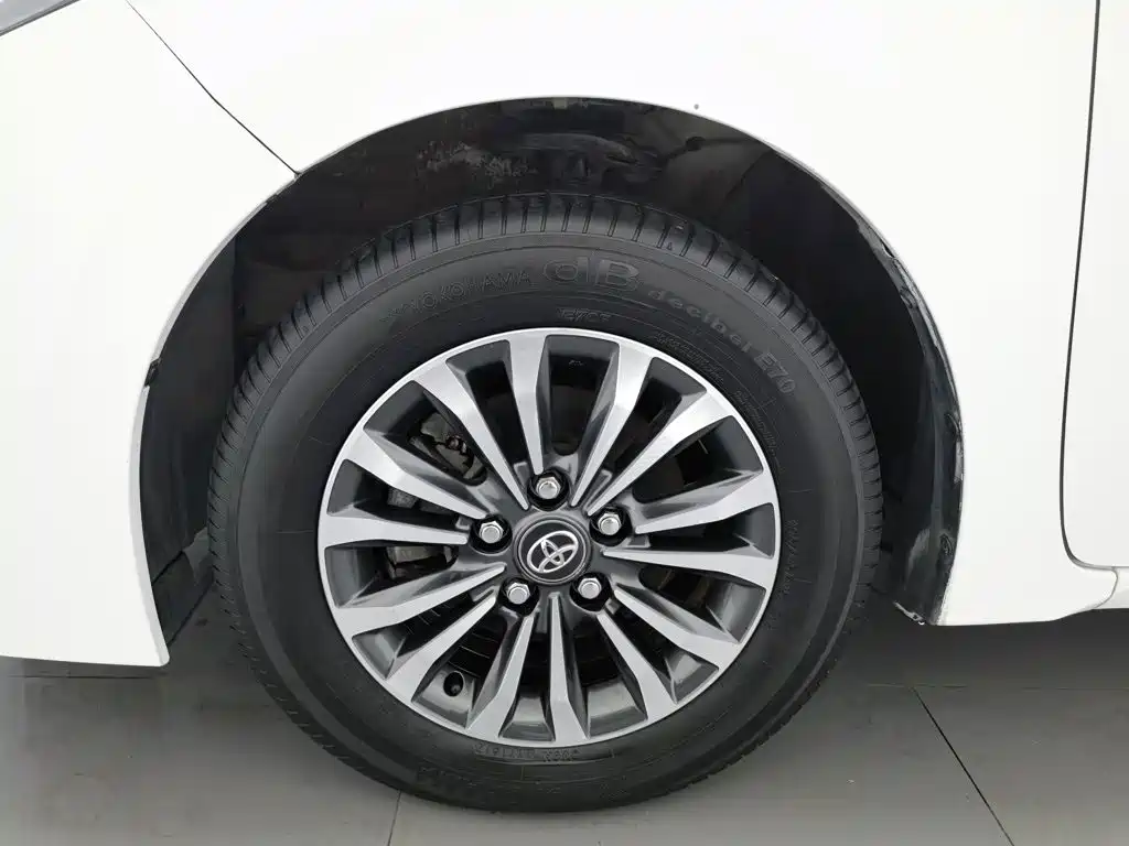 Toyota Corolla — миниатюра 17