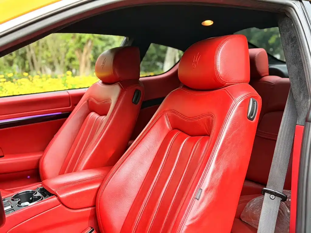 Maserati GranTurismo — миниатюра 10