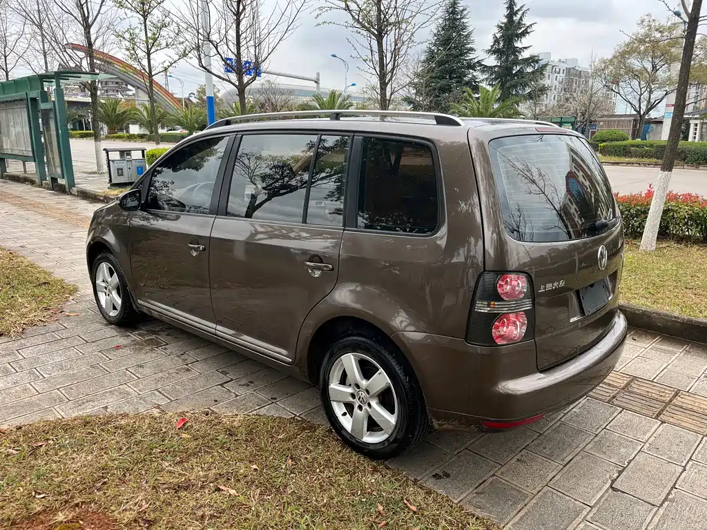 Volkswagen Touran 1.4T DSG Comfort Edition 5 seats, фото 6