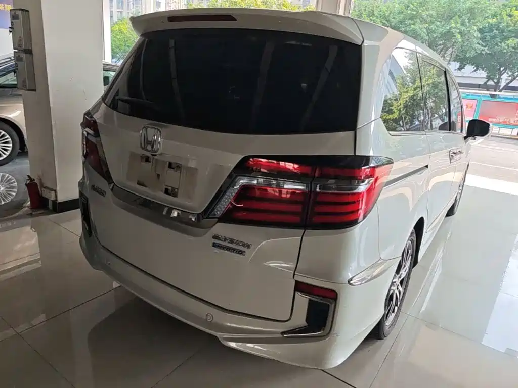 Honda Elysion — миниатюра 7