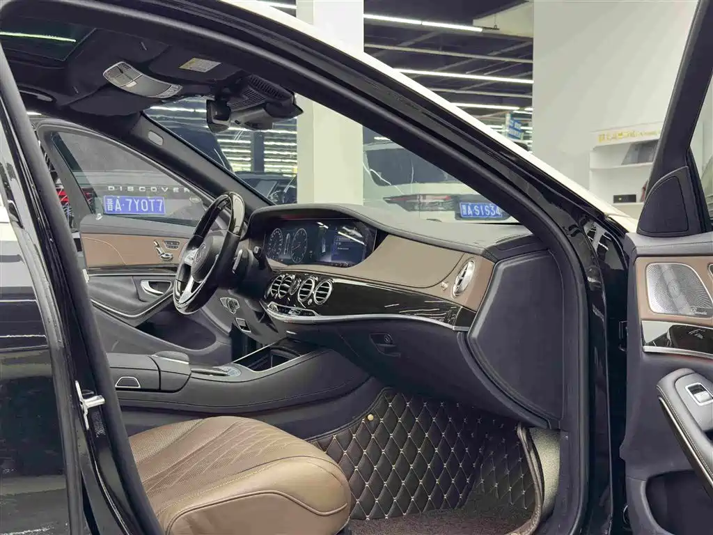 Mercedes-Benz S-Class — миниатюра 8