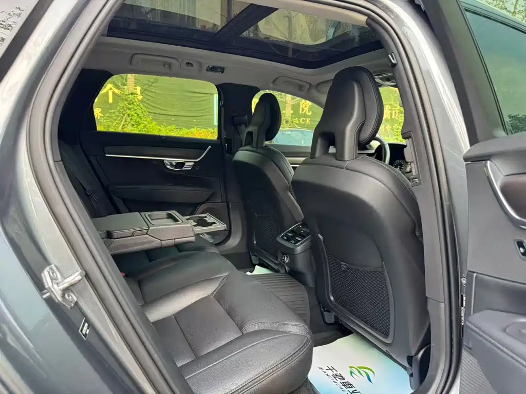 Volvo V90 — миниатюра 10