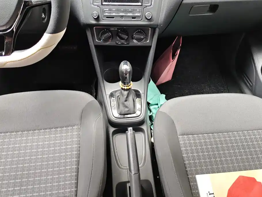 Volkswagen Polo — миниатюра 16