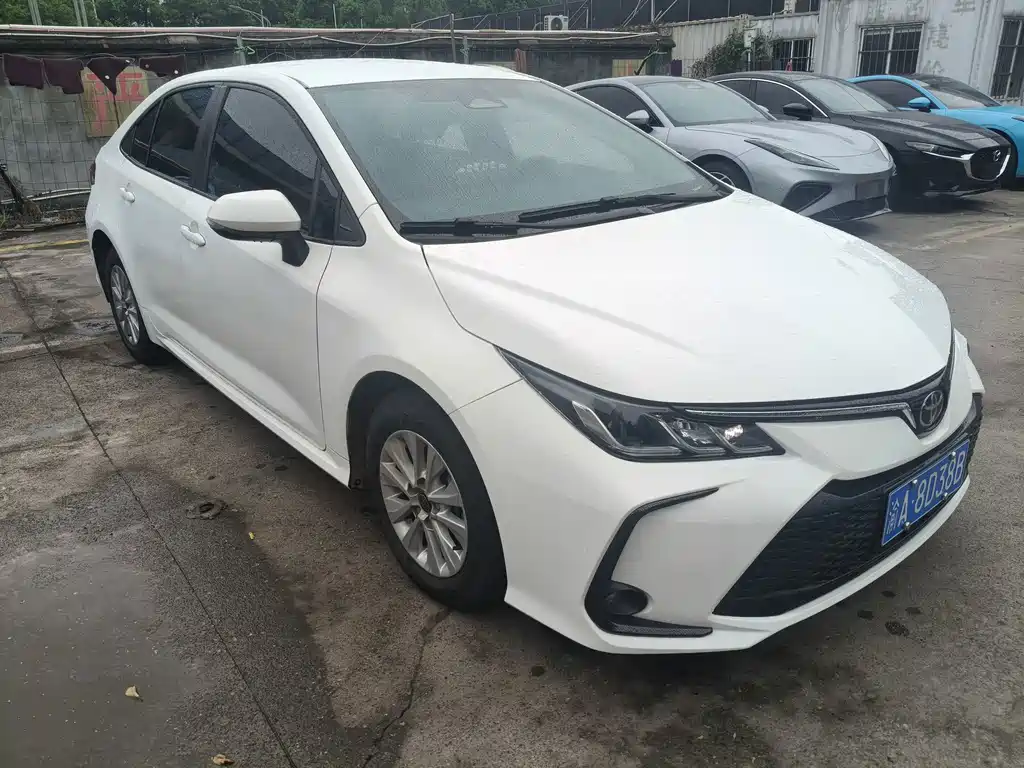 Toyota Corolla — миниатюра 3