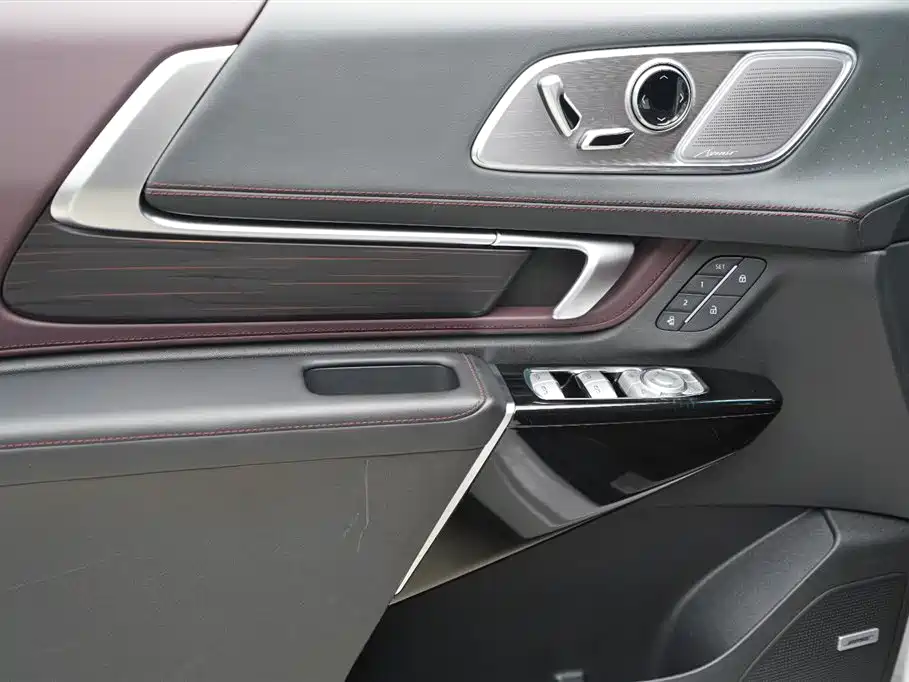 Buick Century 2023 2.0T мест