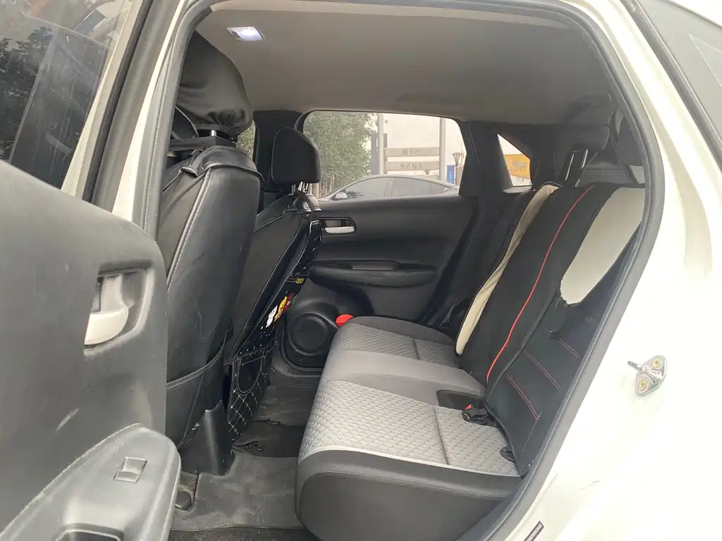 Honda Fit — миниатюра 10