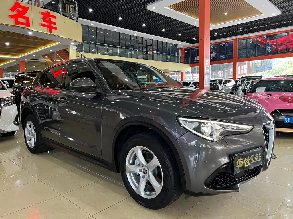 Alfa Romeo Stelvio — миниатюра 3