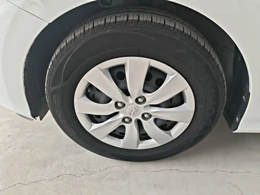 Hyundai Verna — миниатюра 23