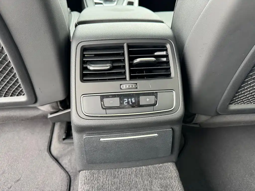 Audi A4L — миниатюра 17