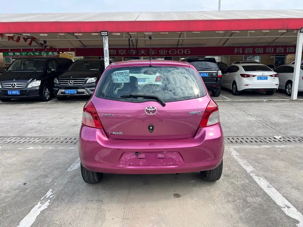 Toyota Yaris — миниатюра 17