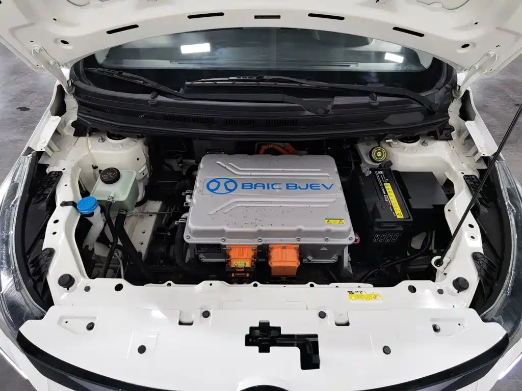 BAIC New Energy EC5 — миниатюра 6