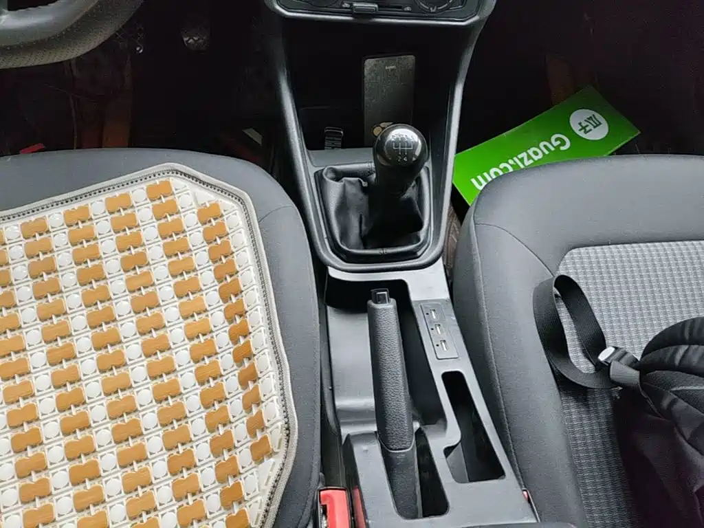 Volkswagen Santana — миниатюра 14