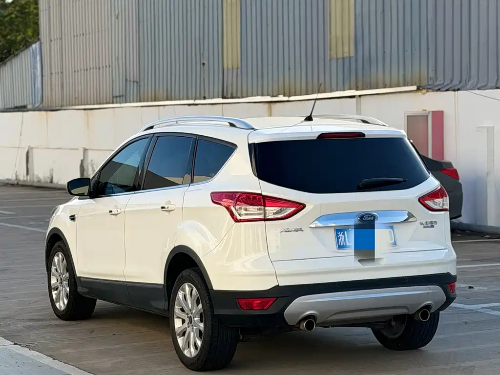 Ford Kuga — миниатюра 6