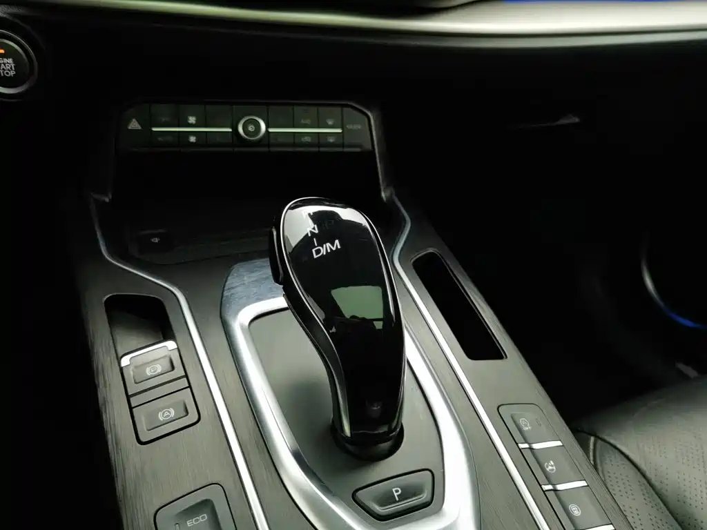 Wey Wey VV6 — миниатюра 13