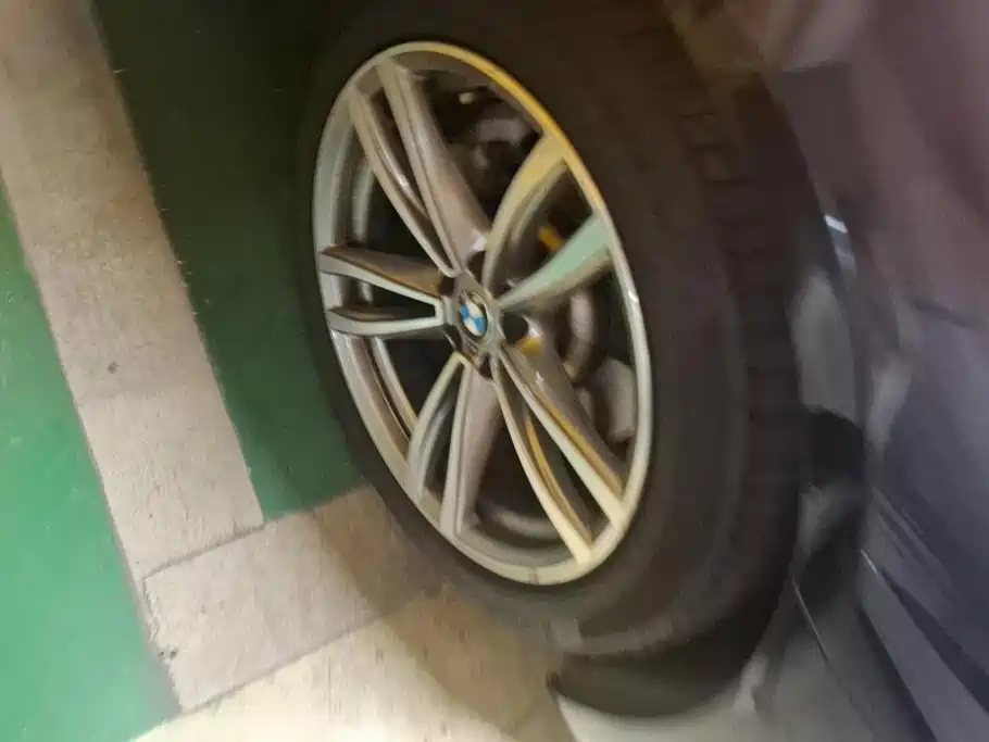 BMW 7 Series — миниатюра 6