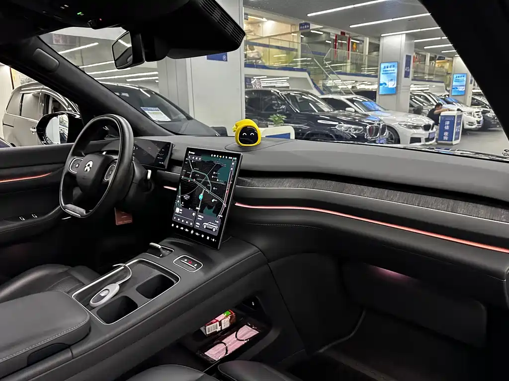 NIO ES8 — миниатюра 6