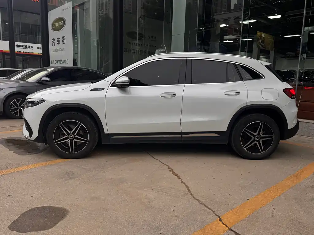 Mercedes-Benz EQA — миниатюра 2