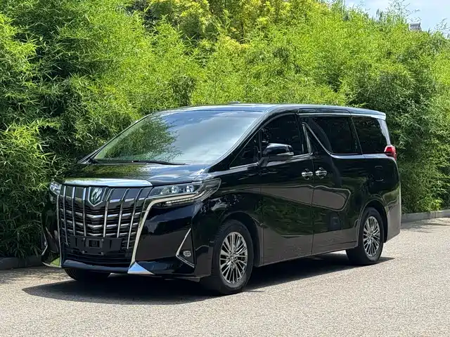 2023 Toyota Alphard