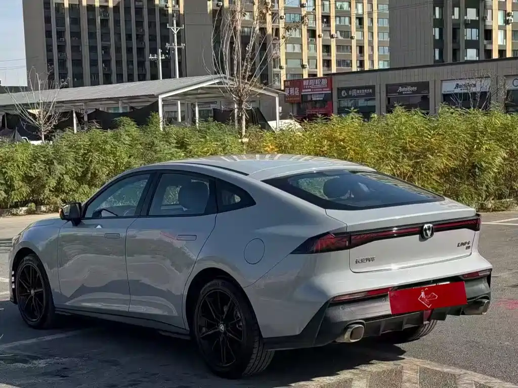 Changan UNI-V iDD — миниатюра 9