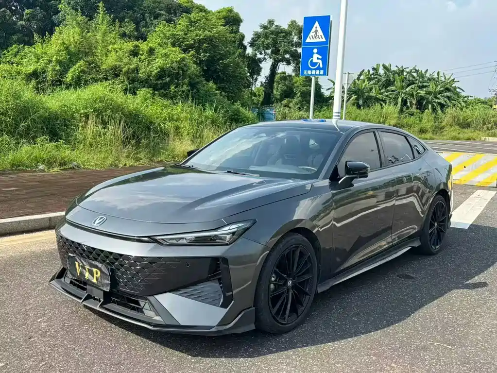 Changan UNI-V — миниатюра 3
