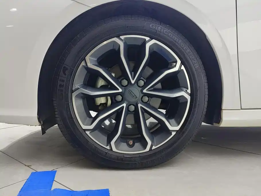 Geely Binrui — миниатюра 6