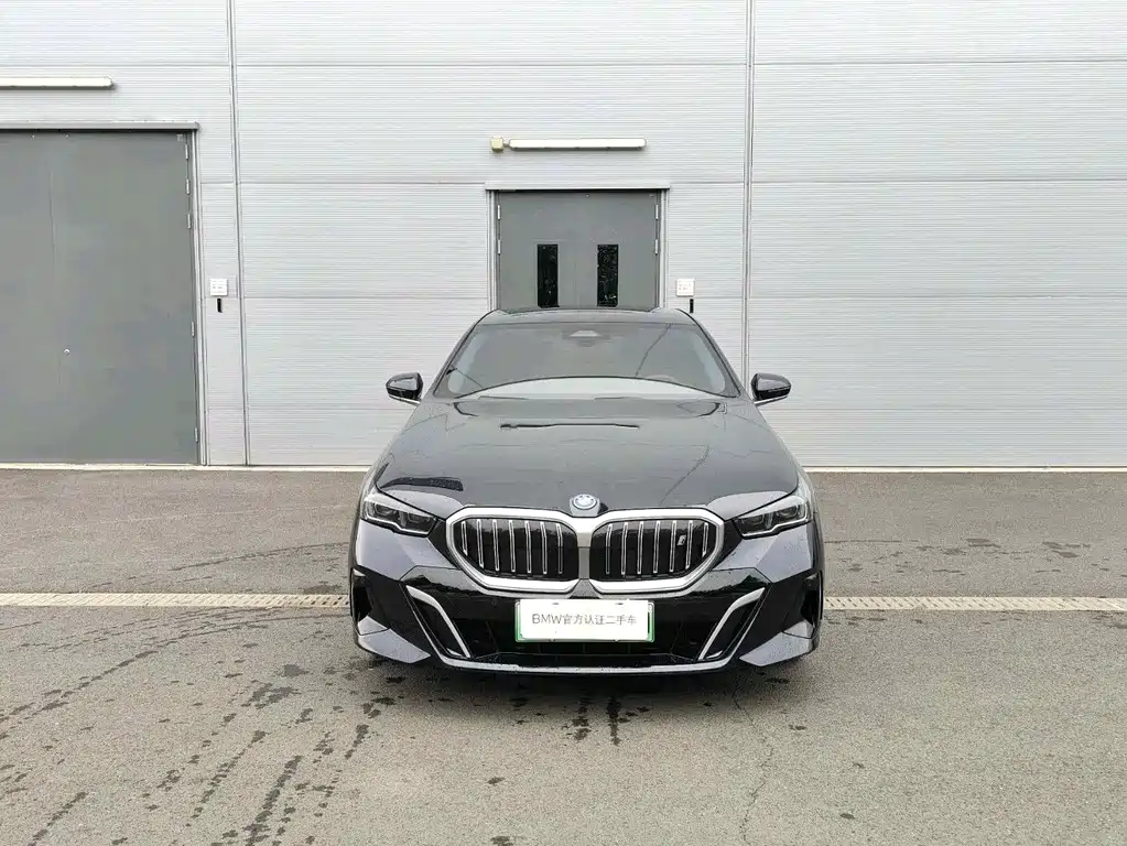 BMW i5 — миниатюра 3