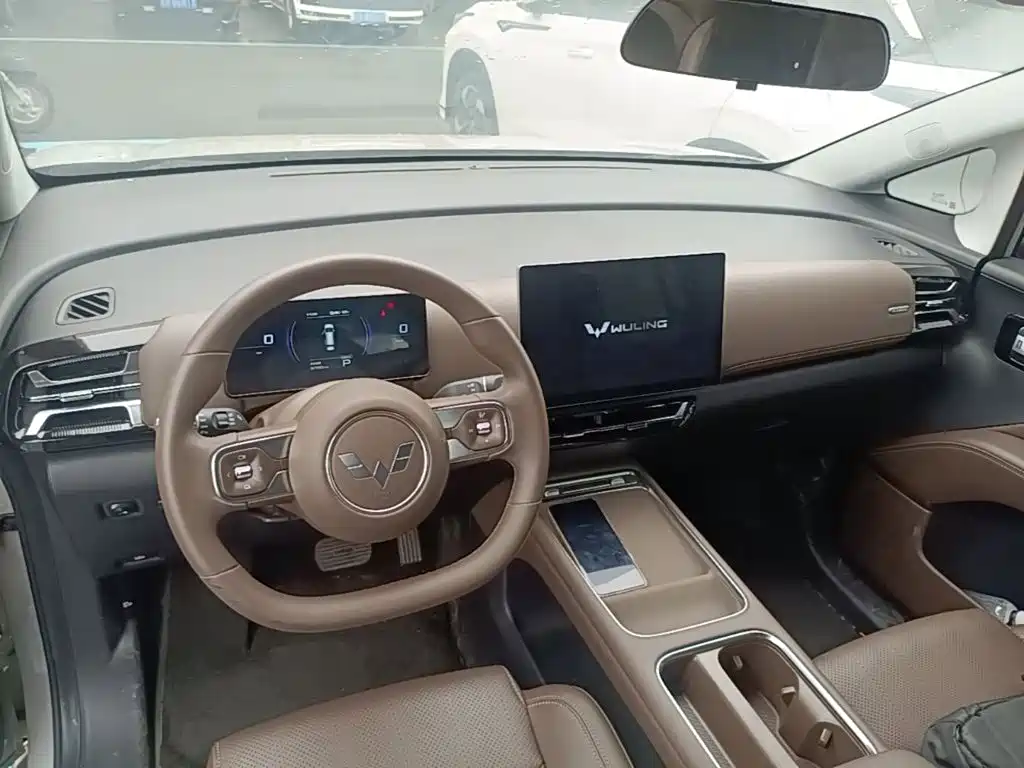 Wuling Xingguang 730 New Energy — миниатюра 14