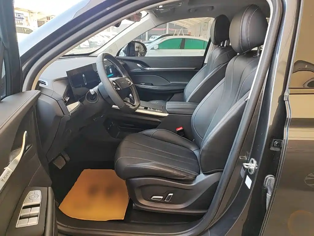 Roewe RX5 MAX — миниатюра 15