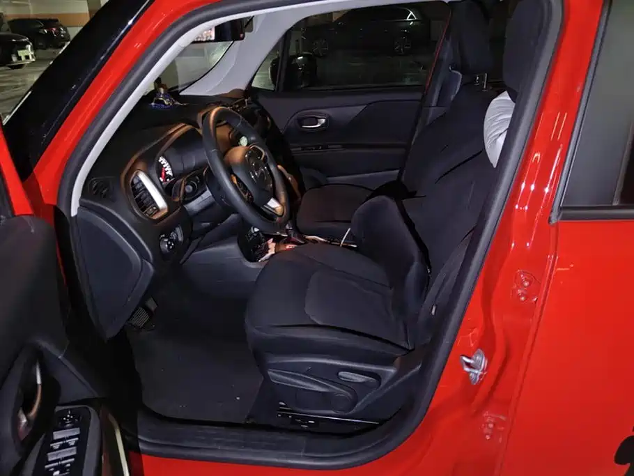 Jeep Renegade — миниатюра 9